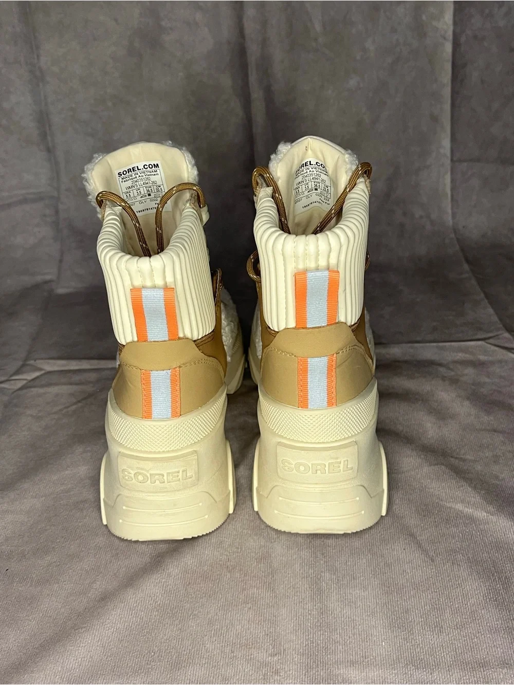 SOREL Kinetic Impact Conquest Plus Waterproof Boots 5.5